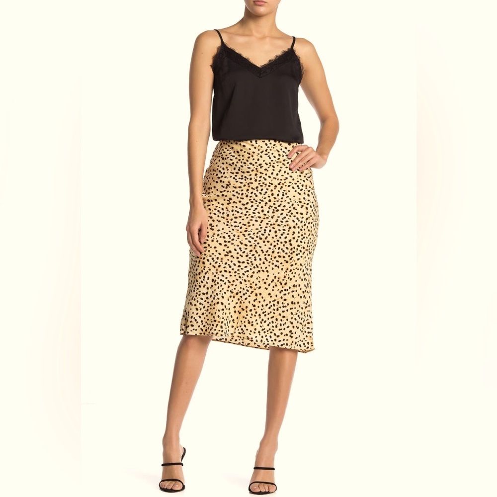 💕 cupcakes & cashmere - Lorelai spotted print Midi skirt- Size US 6 EU 36